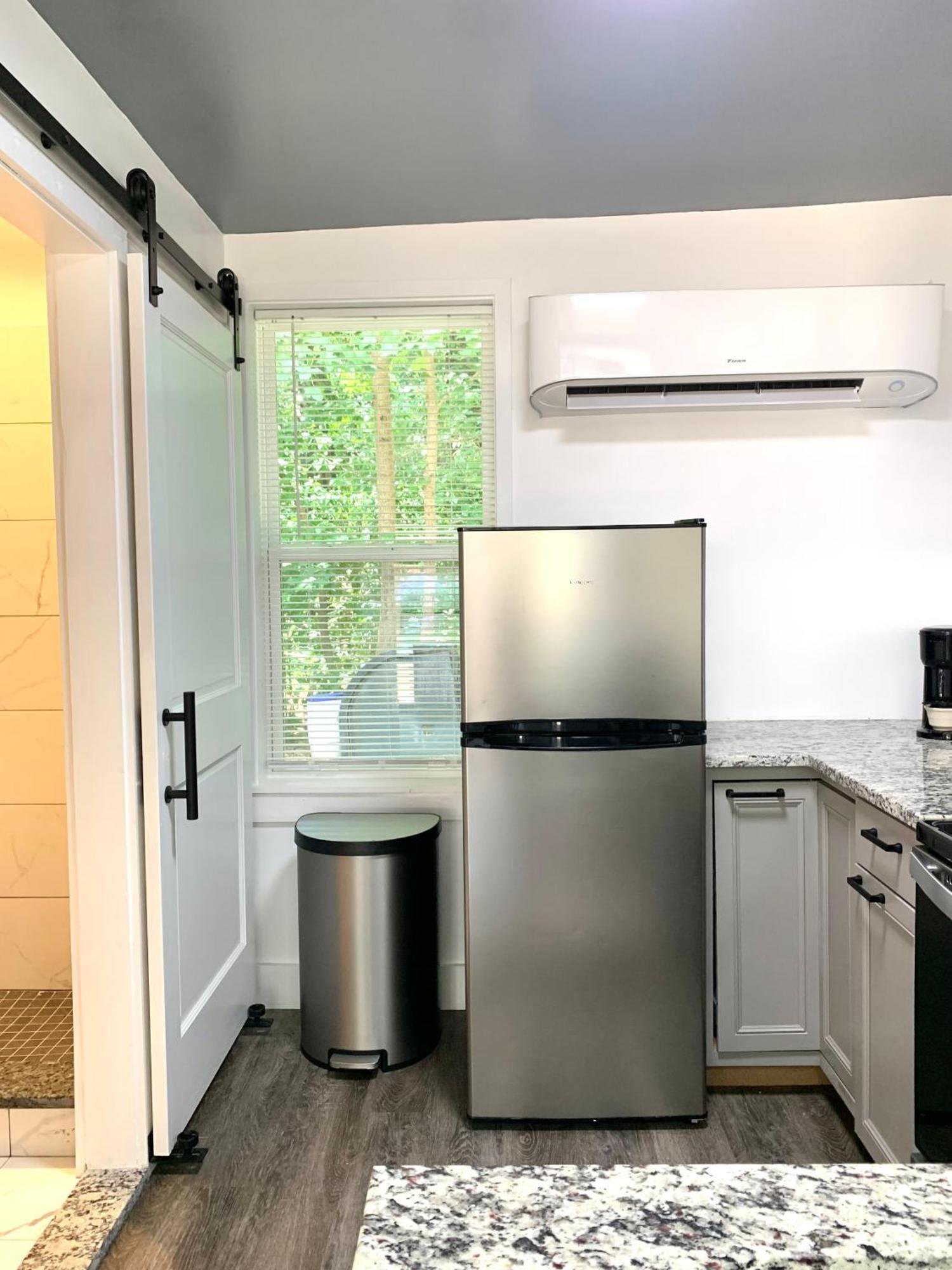 Отель Romantic Chapel Hill Retreat For Two Экстерьер фото